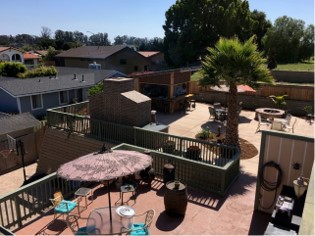 Finished Entertaining Area Finished Entertaining Area